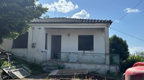 Δόκιμος πυροσβέστης ο 19χρονος που καταπλακώθηκε από τοίχο στα Φάρσαλα